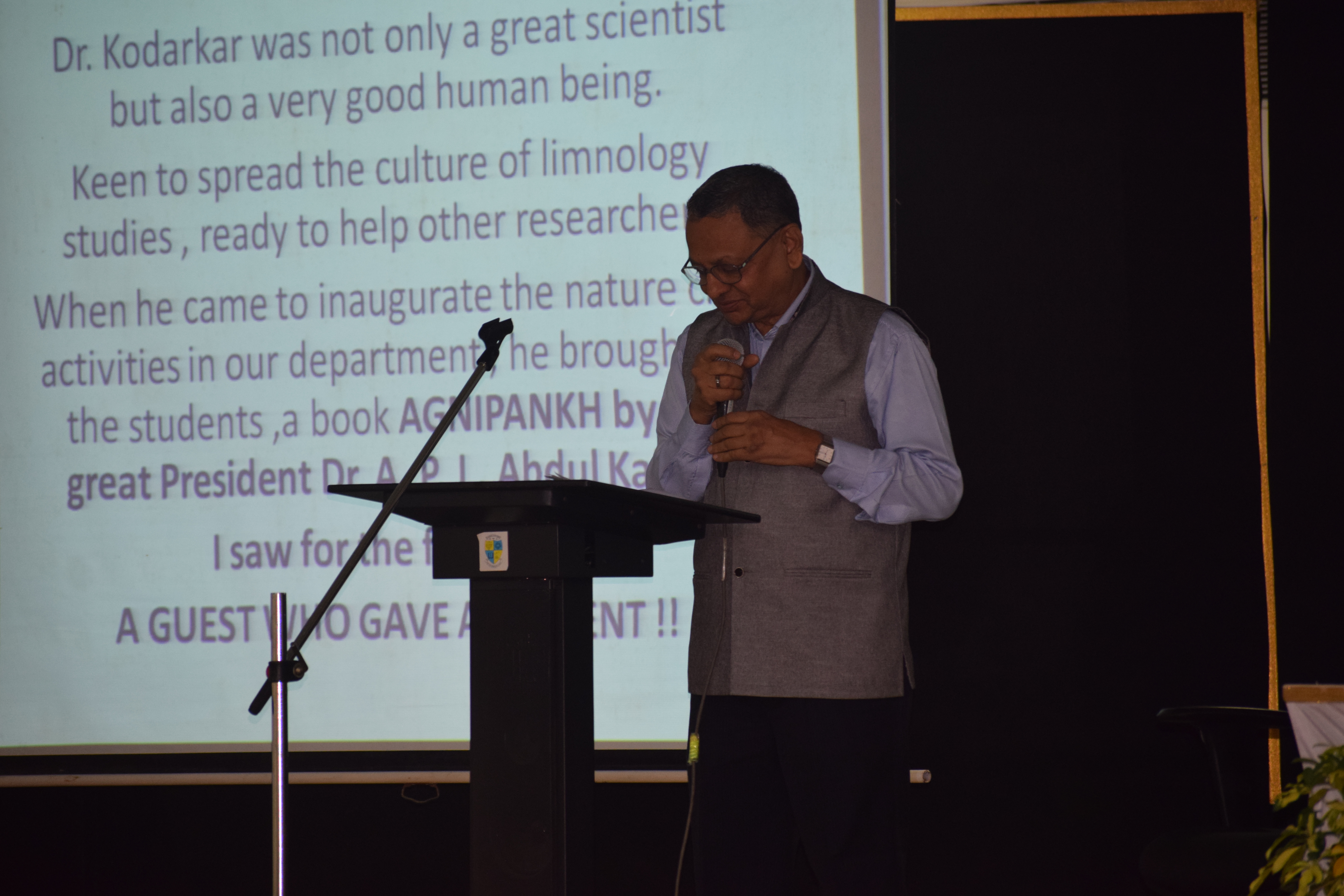 KODARKAR MEMORIAL LECTURE BY DR. ATHALYE.JPG