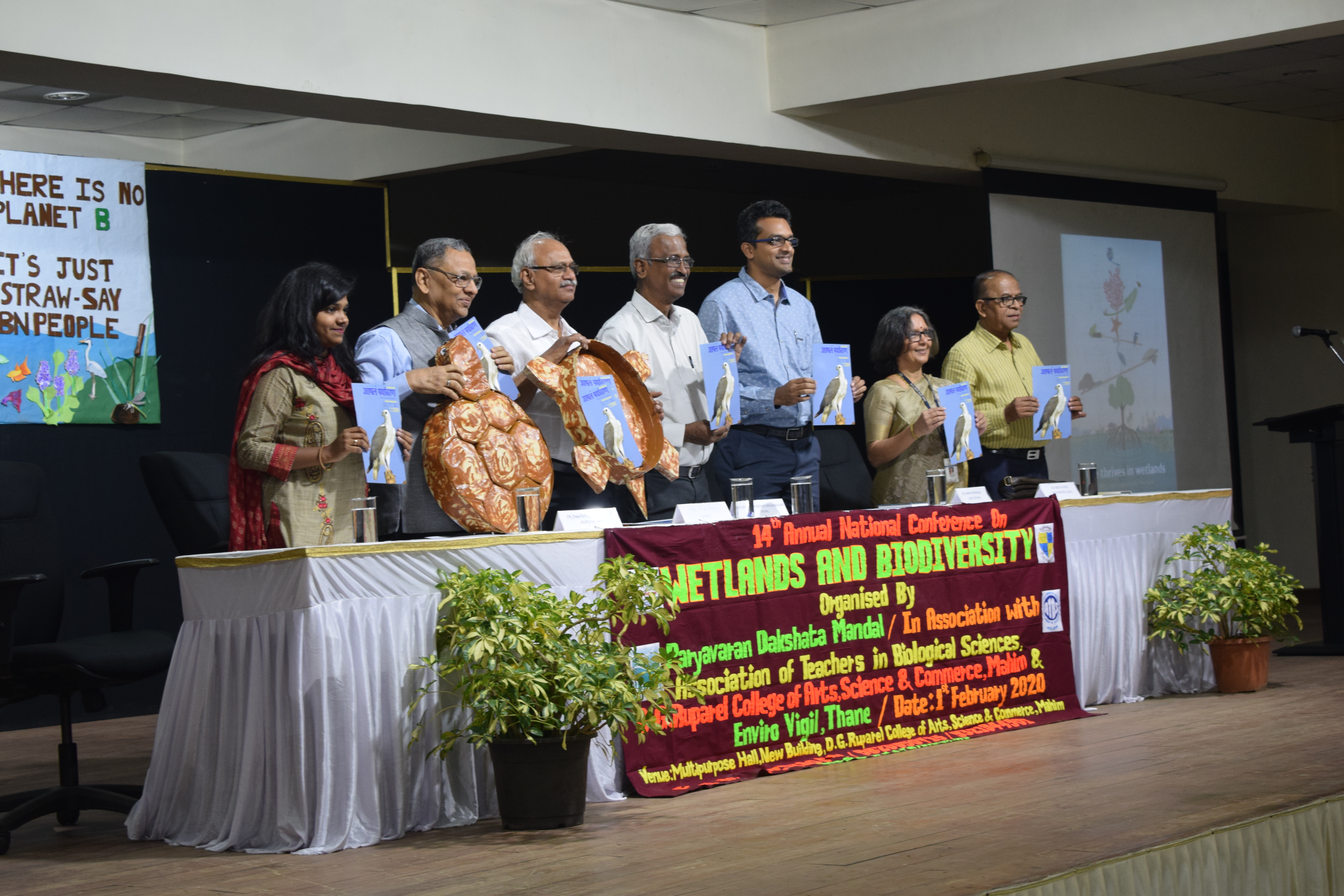 RELEASE OF APLA PARYAVARNSPECIAL ISSUE ON WETLANDS.JPG